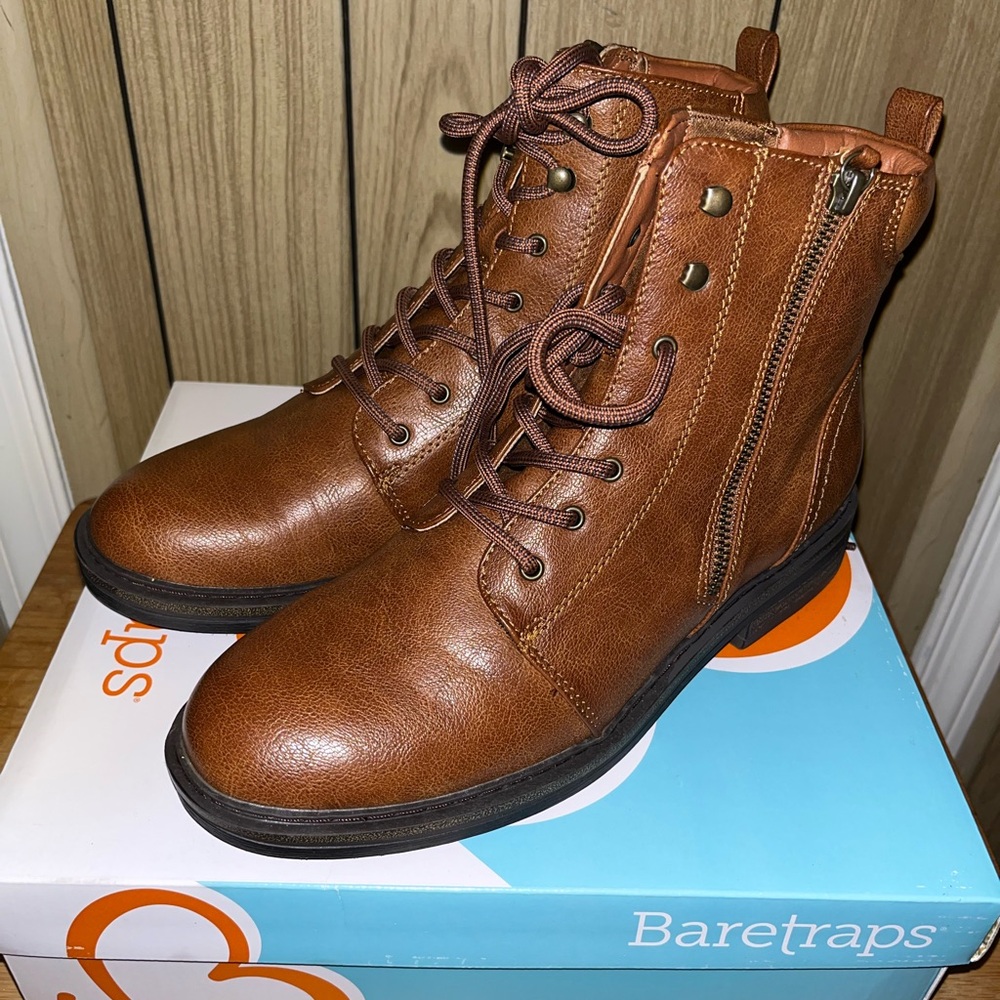 BareTraps Women's Chestnut Lace-Up Boots